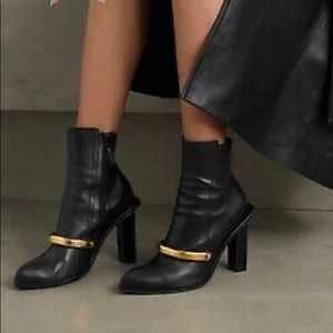 Alexander McQueen size 9.5